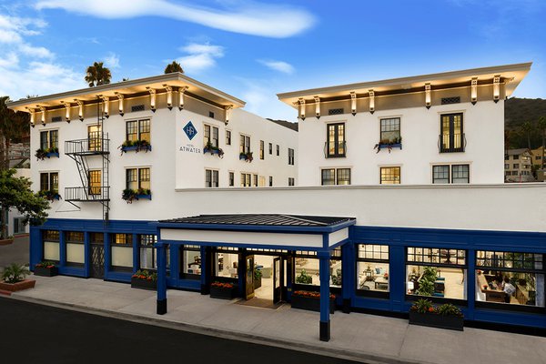 Hotel Atwater lobby.