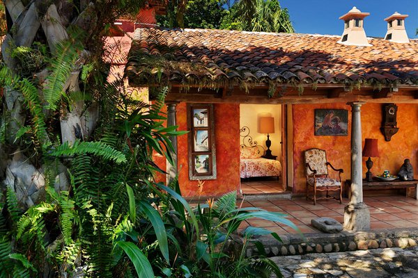Los Almendros, El Salvador