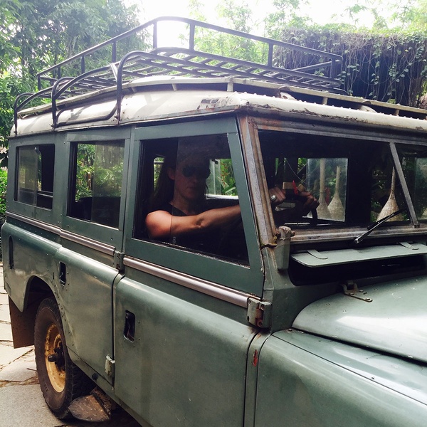 Land Rover at Four Seasons Tented Camp
