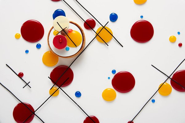 Masterfully inspired Kandinsky pastry at Rosewood London.