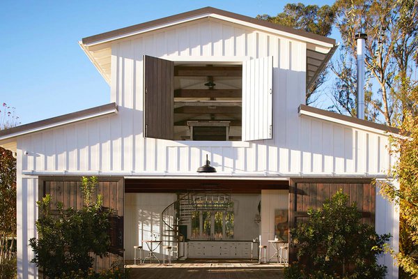 The tasting room at Van Z Vineyard in Healdsburg.