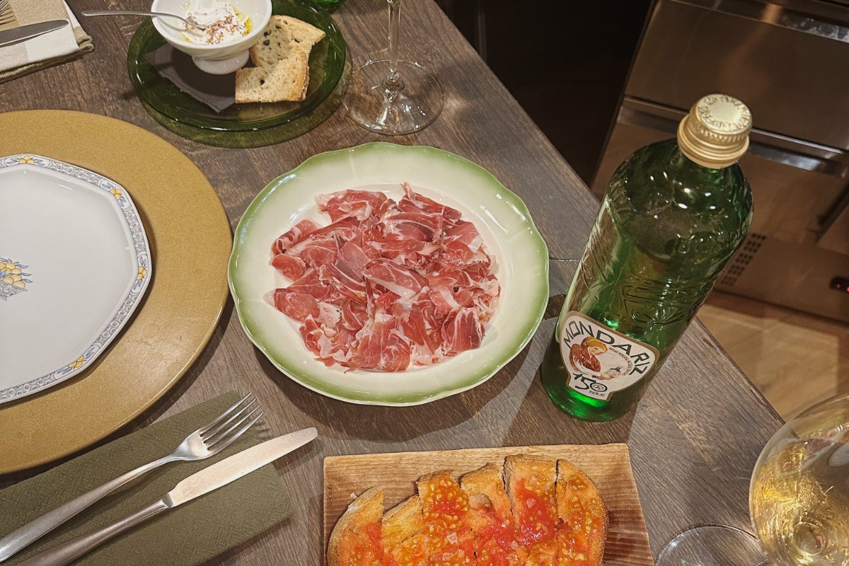 A Spanish feast at Hibou in Stiges A Spanish feast at Hibou in Stiges
