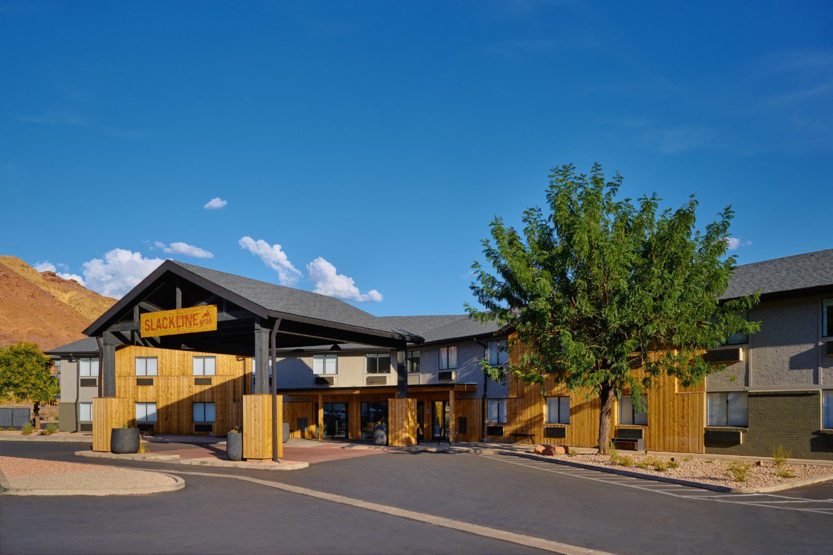 Slackline Moab Hotel