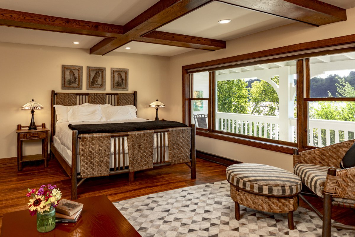 Mirror Lake Inn Resort & Spa. Mirror Lake Inn Resort & Spa.