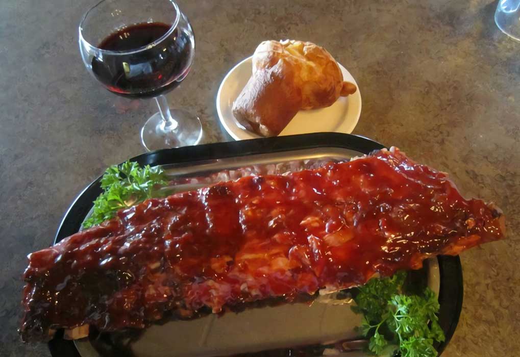 Peter's On Lake Ripley Order Ribs