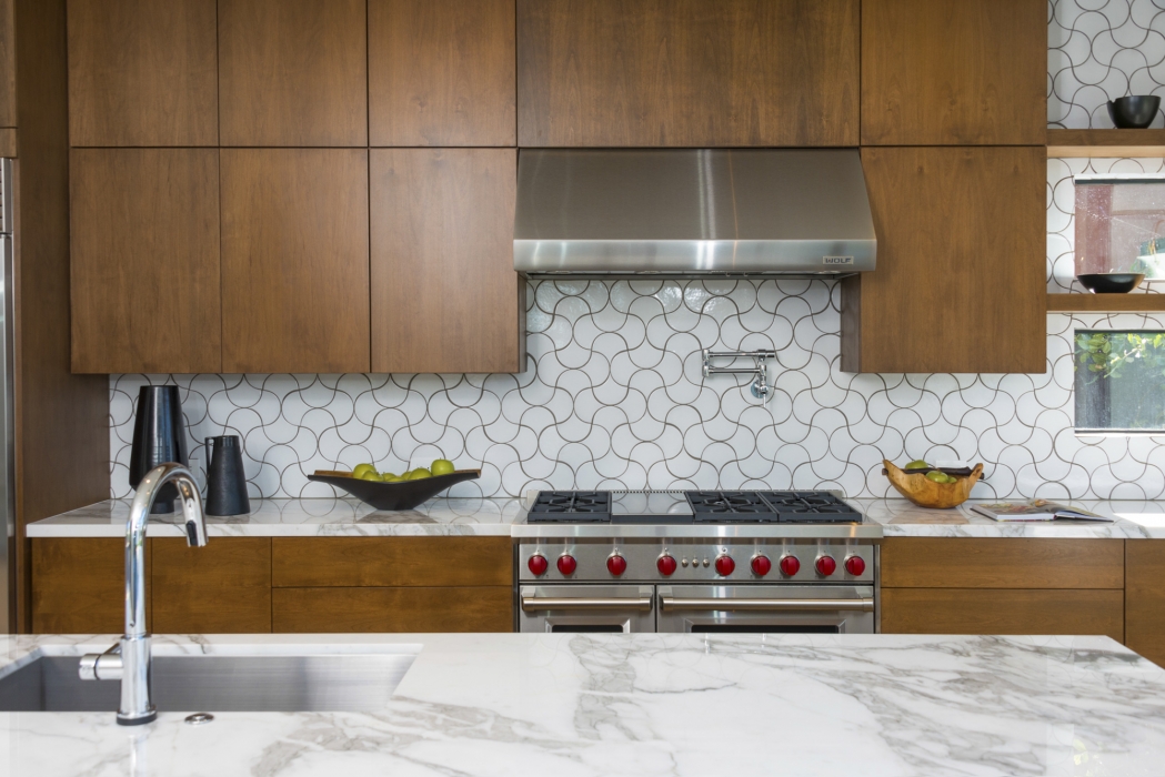 AIH_Development__Kitchen__Ogee_Drop__Photographer_Shooting_LA__White_Wash-2_1049_700_1.jpg