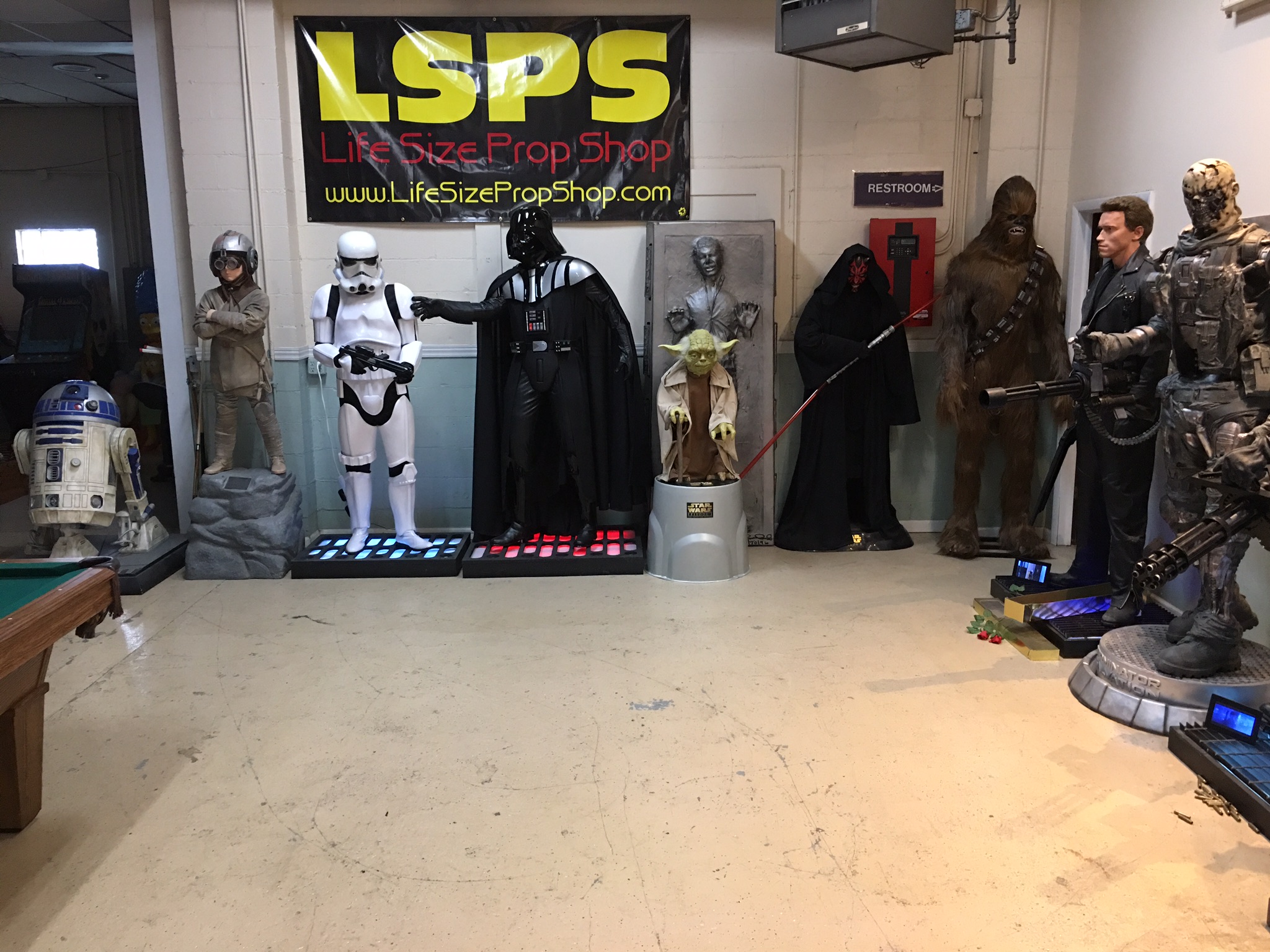 Life Size Star Wars Pepsi Yoda with Lightsaber Aurora, Illinois