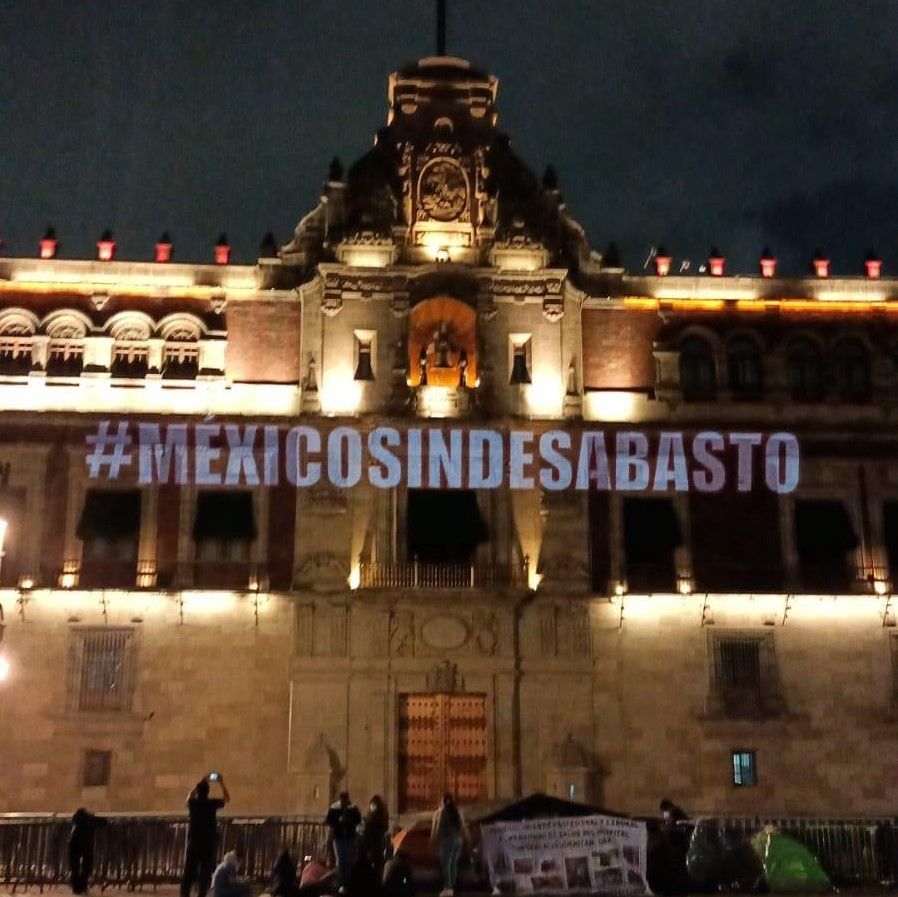 Protestan contra desabasto de antirretrovirales en Palacio Nacional 🔴✊
