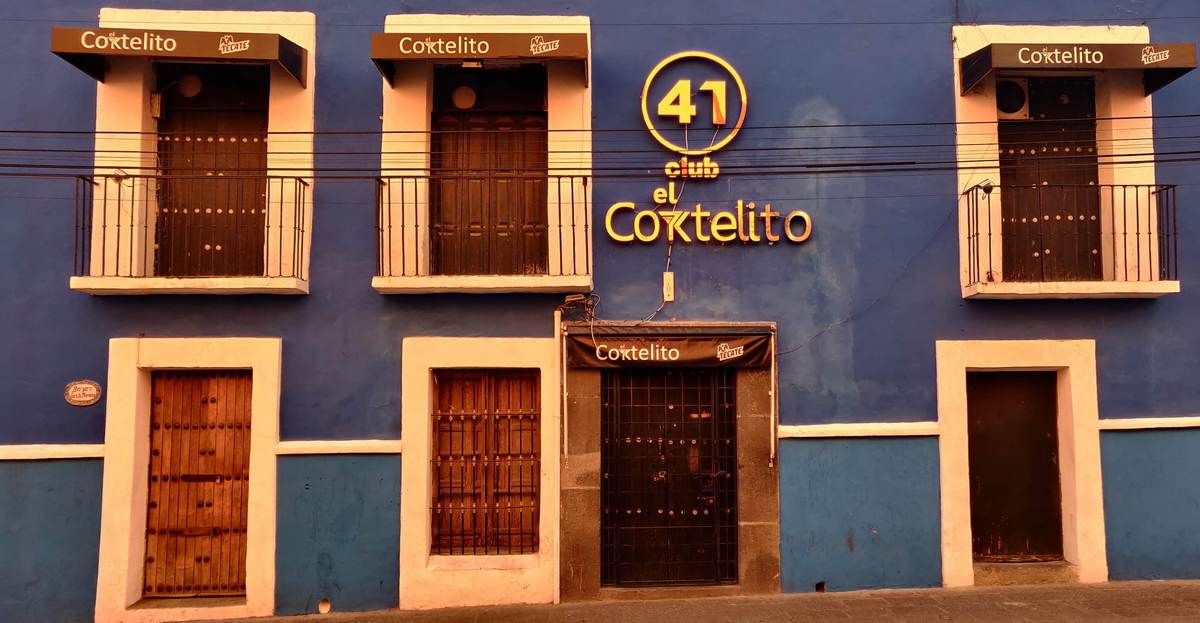 Denuncia activista agresión en bar LGBTTTI+ de Puebla