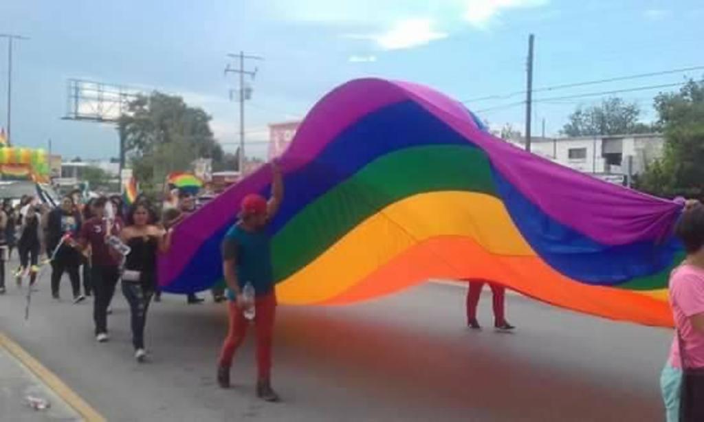 Realizan marcha del Orgullo LGBTTTI+ en Monclova 🌈
