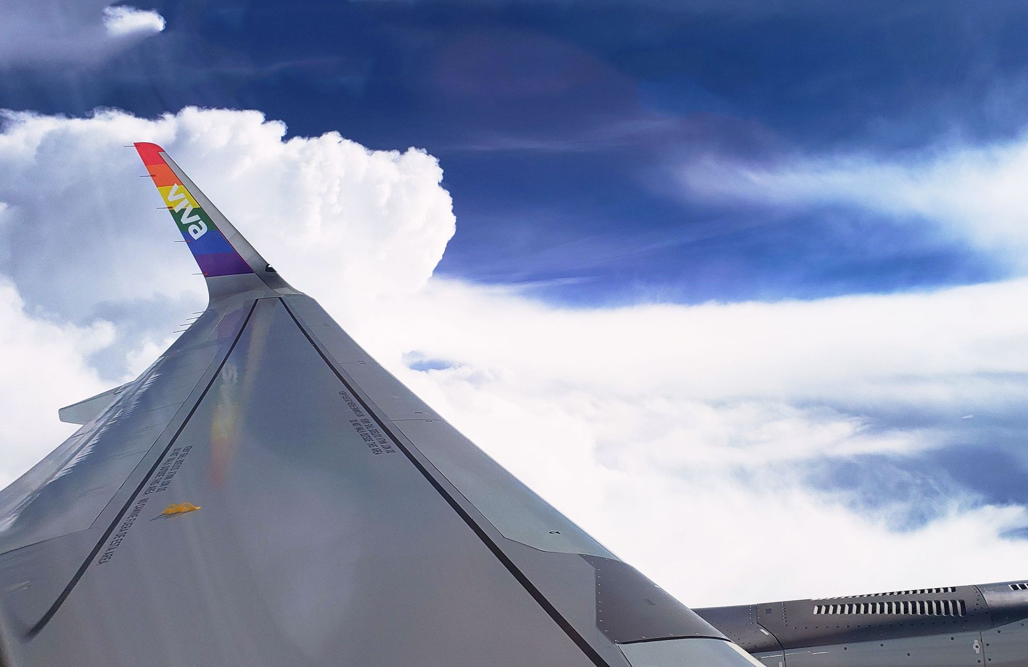 Adoptan lenguaje no sexista distintas aerolíneas 🏳️🌈🛫🌎