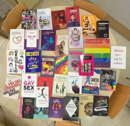 Ordenan retirar libros LGBTTTI+ en escuelas de España 🏳️‍🌈 🏳️‍⚧️ 🚫 📚