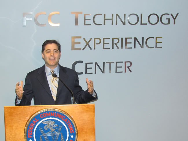 FCC Chairman Julius Genachowski welcomes visitors to the agency's Technology Experience Center. 2011_07_juliusgenachowski
