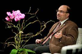 Craigslist Founder Craig Newmark speaks at FedTalks 2010. (photo copyright FedScoop) 2011_09_craignewmark