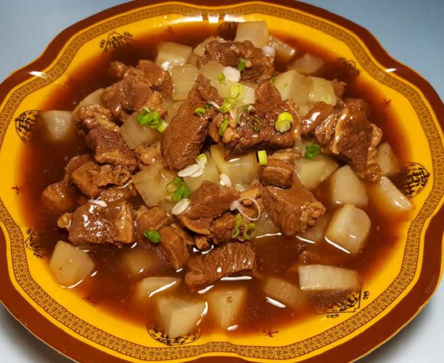 金陵饭店 - 萝卜牛腩