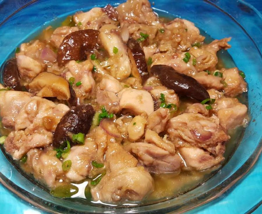 金陵饭店 - 香菇蒸鸡