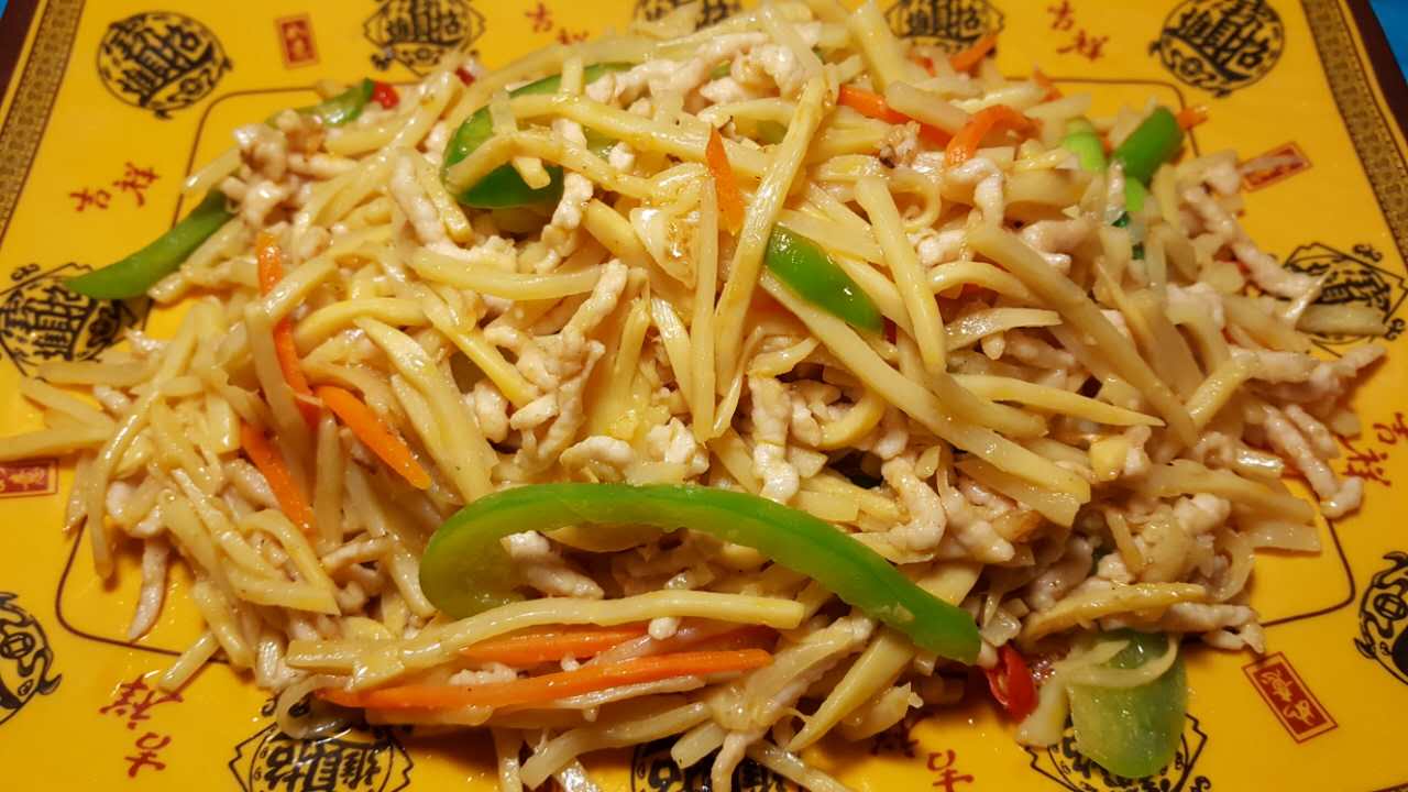 金陵饭店 - 笋丝小炒肉