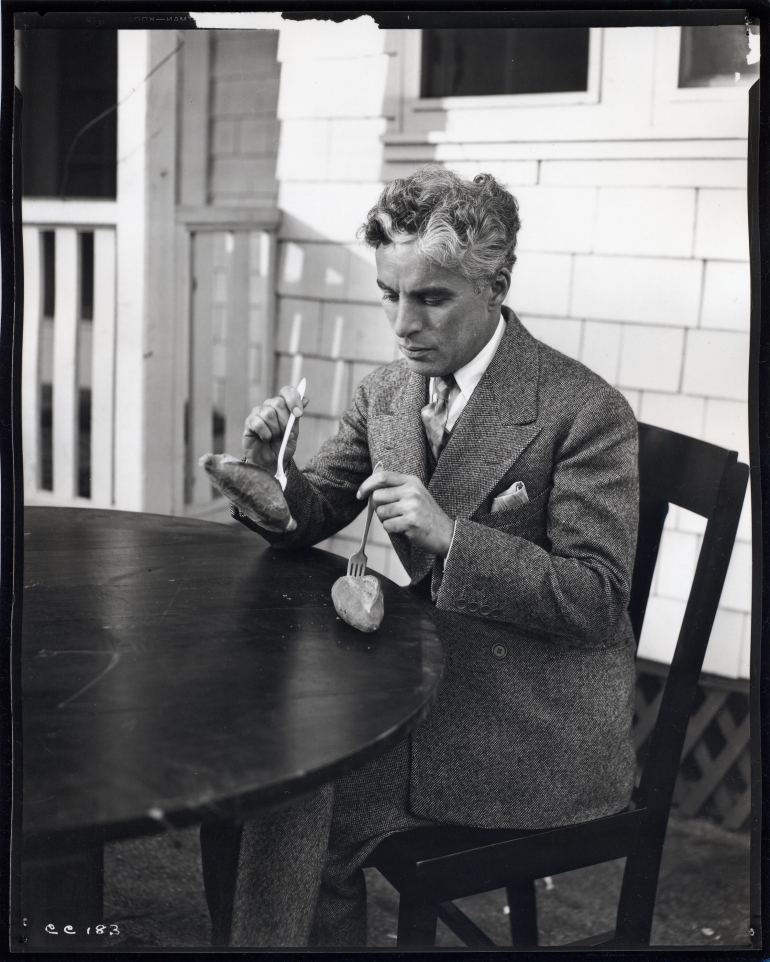 Em Busca do Ouro, um filme de Charlie Chaplin — Foto: © Roy Export Company Ltd