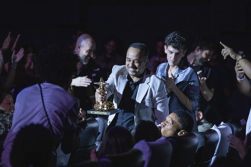 Luciano Vidigal celebra vitória no Cine Odeon - Foto: Christian Rodrigues
