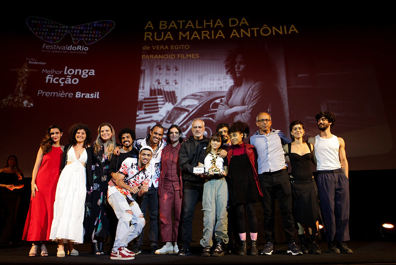 A Batalha da Rua Maria Antônia, de Vera Egito, venceu o Troféu Redentor de melhor longa-metragem de ficção no Festival do Rio 2023 — Foto: Christian Rodrigues