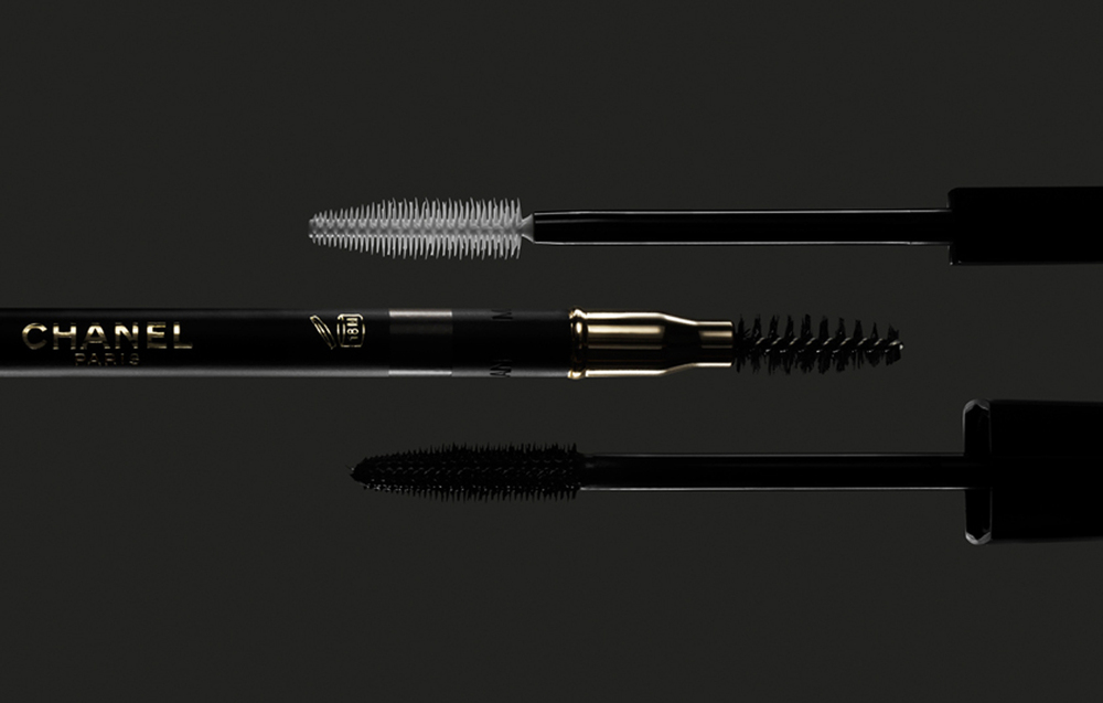 016-101chanel_brushf-jpg