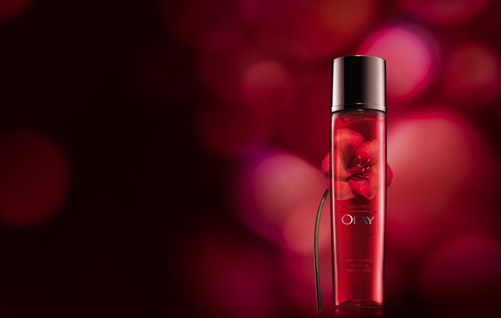 006-117olay_flower_hor-jpg