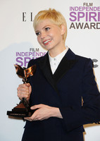 michelle-williams-2012-film-independent-spirit-jphp6x_vs4yl-jpg