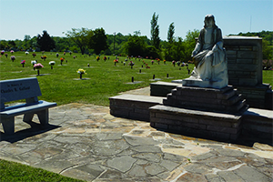 Riverview Memorial Gardens monuments