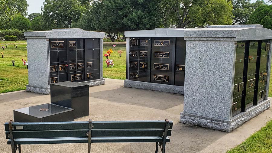 Laurel Oaks Funeral Home & Memorial Park Mesquite, Texas Funeral Home