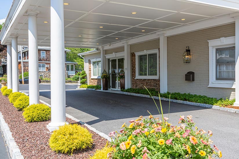 Quinn Funeral Homes Warwick, Smithfield, North Kingstown, and West Warwick, RI Funeral Home