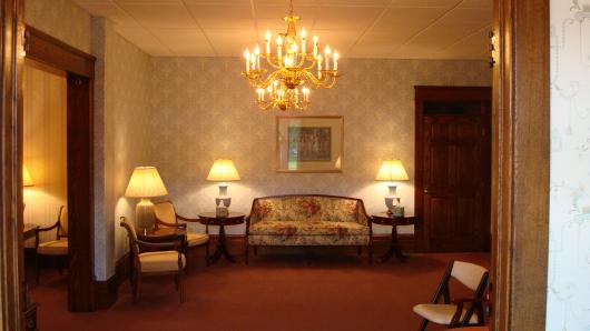 Meadville, PA Funeral Home & Cremation | Stephen P. Mizner Funeral Home
