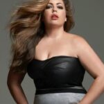 5 Lingerie Accessories That Upgrade Your Plus Size Look Instantly