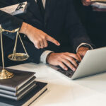 Top 10 Qualities of an Experienced Cheque Bounce Lawyer