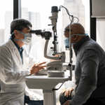 Choosing an Eye Doctor in Chicago, IL for Safe LASIK Eye Surgery
