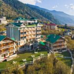 Which Resort in Manali Offer the Best Snowfall Views