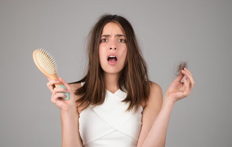 How Many Hairs Do We Really Lose Per Day? What’s Normal—and When to Worry How Many Hairs Do We Really Lose Per Day? What’s Normal—and When to Worry