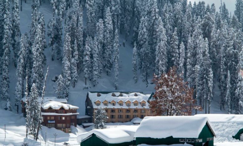 u3672-Gulmarg-lead-8524