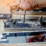 What Are the Signs You Need Immediate Iphone mobile repair?