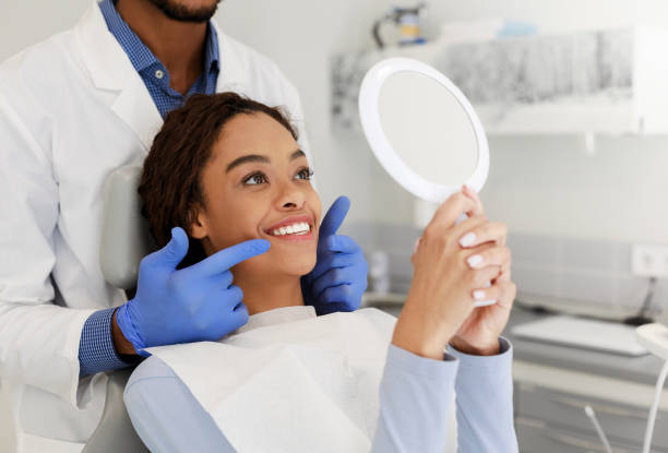 How Teeth Whitening Differs Between Home and Dentist