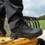 Scarpe HAIX e Guanti Monouso: Sicurezza e Comfort per i Professionisti a Verona