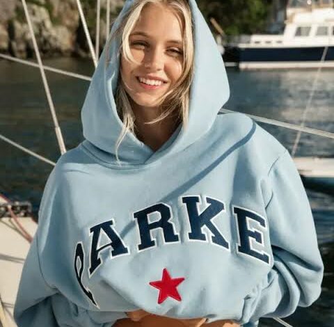 Parke Hoodie: A Modern Essential for Effortless Streetwear Style
