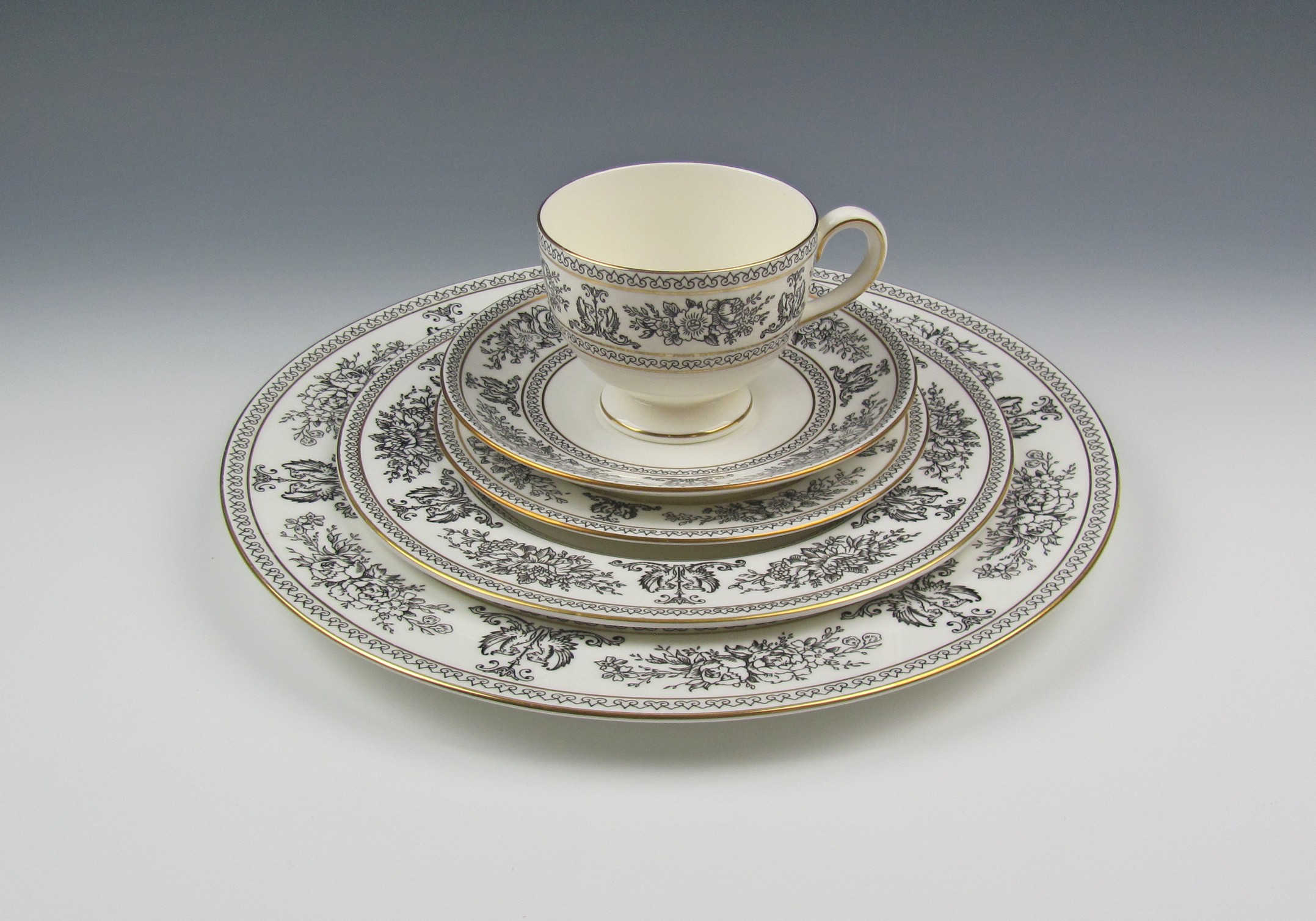 Wedgwood China COLUMBIA BLACK 5 Piece Place Setting(s) Very Good eBay