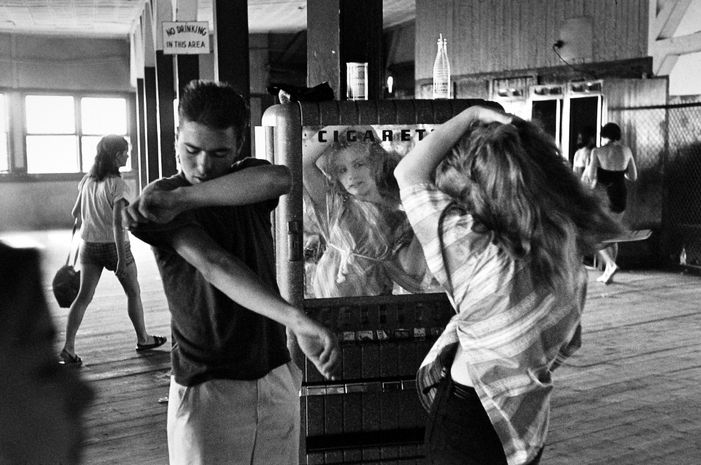 Bruce Davidson - Artists - Howard Greenberg Gallery