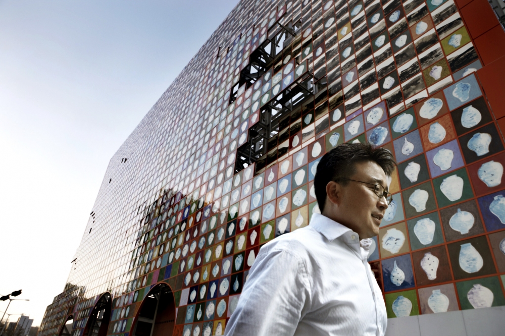 Ik-Joong Kang Biography