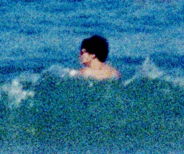 Deganit Berest, Head in Water (Far Away), 2002