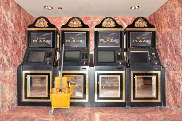 Zoe Strauss, Defunct “Trump One Card” machines at Trump Plaza. Atlantic City, NJ. July 22, 2015