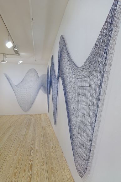 Alyson Shotz, Sine, 2011