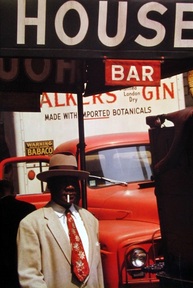 Saul Leiter - Early Color - Howard Greenberg Gallery - 2014