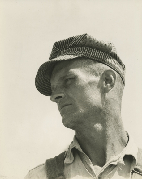 Walker Evans Construction Worker, Louisiana, 1936 Gelatin silver print; printed c.1936, Howard Greenberg Gallery, 2020