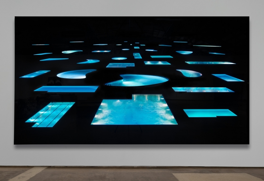 Doug Aitken, Flight Patterns, (“I began to see the country itself as a projection on air, a kind of hologram, an invisible grid of image and opinion and electronic impulse” Joan Didion), 2017